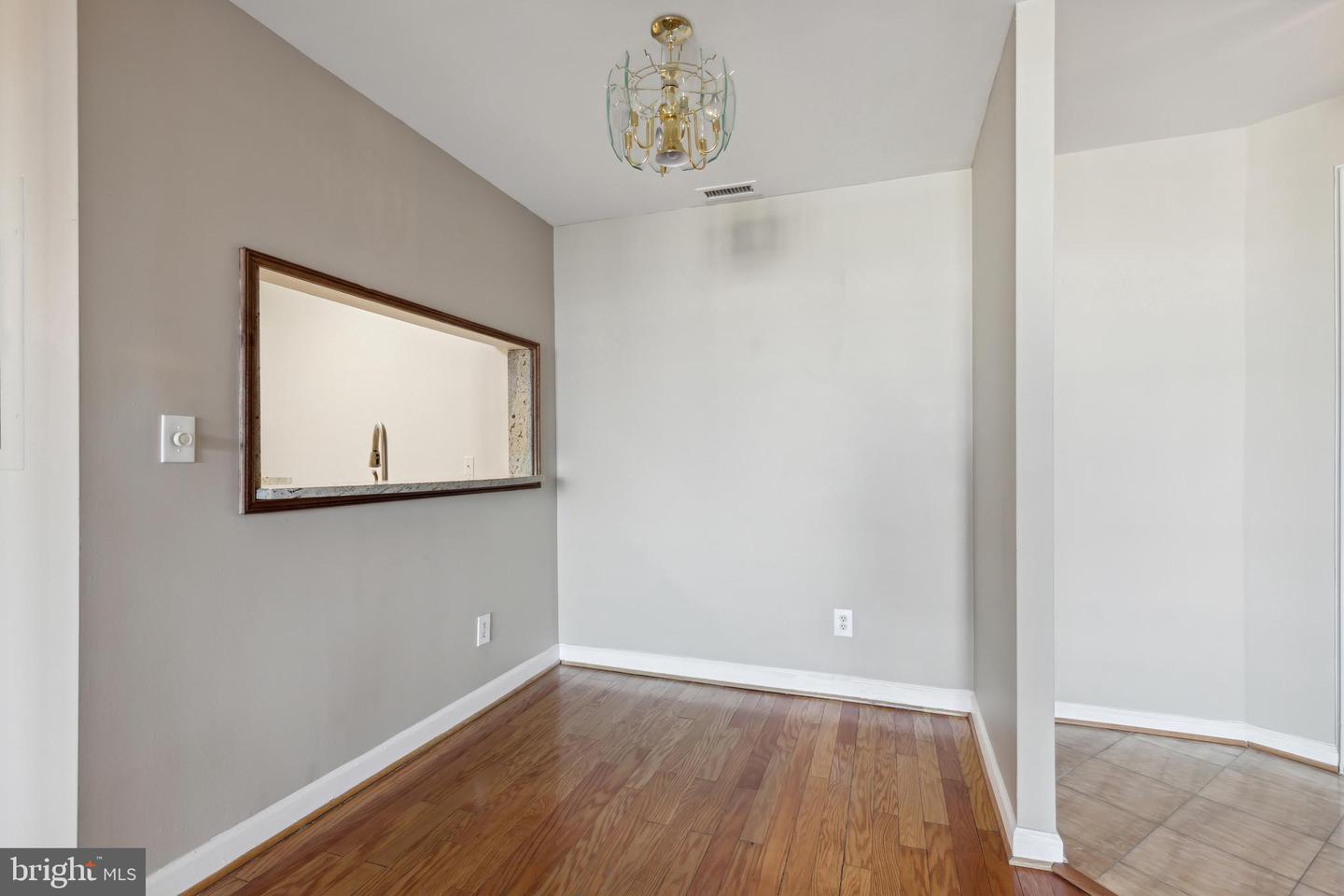 100 Harborview Dr #307 Property Photo 14