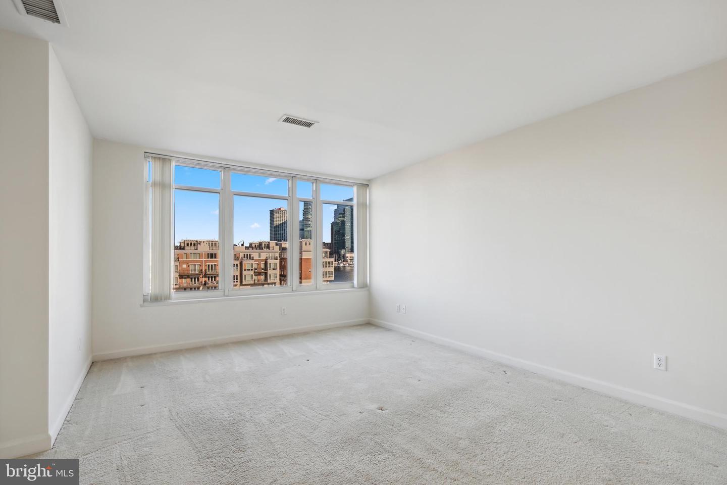 100 Harborview Dr #307 Property Photo 24