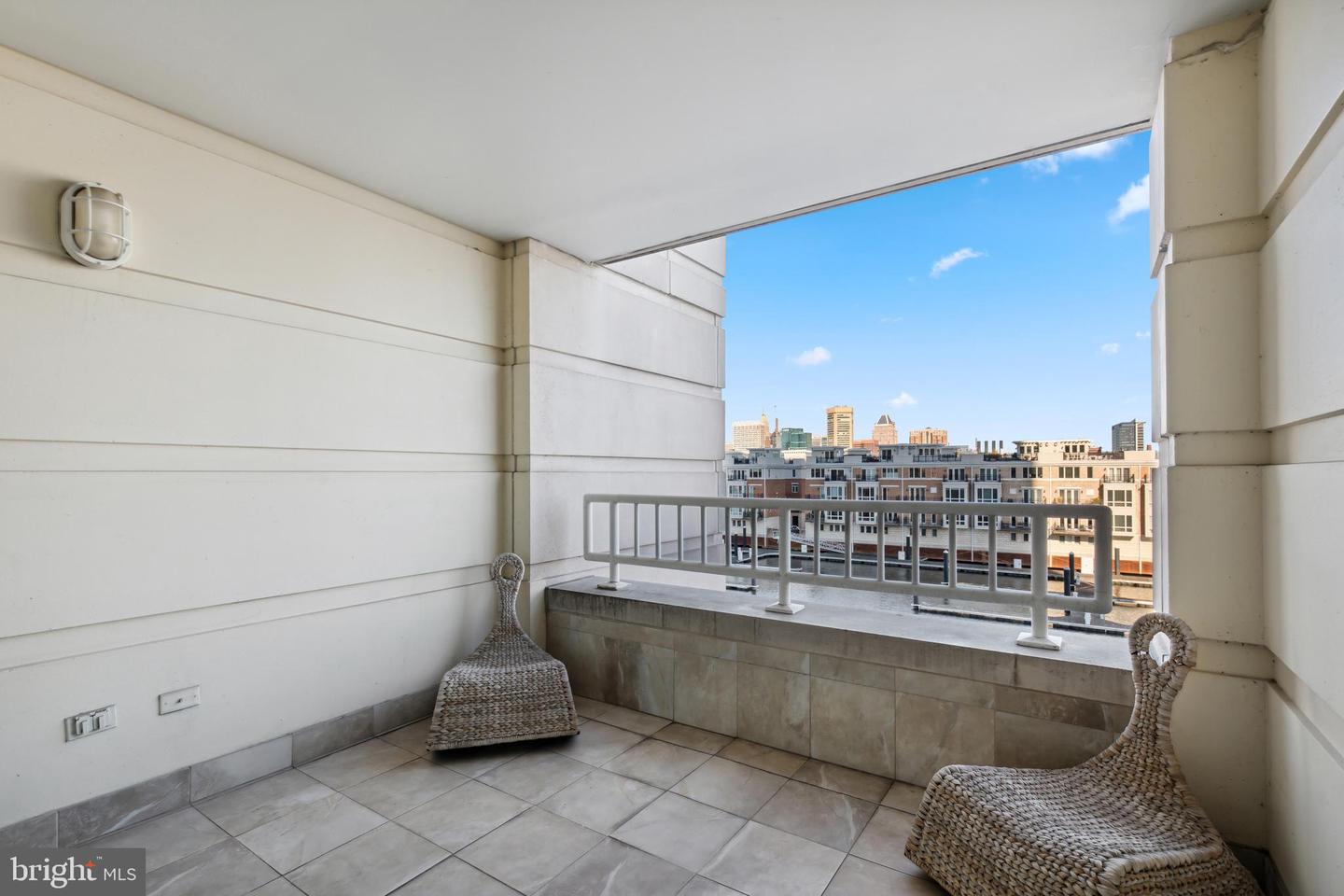 100 Harborview Dr #307 Property Photo 30