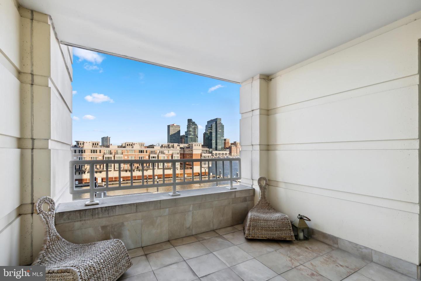 100 Harborview Dr #307 Property Photo 31