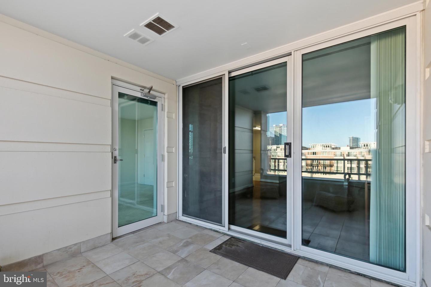 100 Harborview Dr #307 Property Photo 32