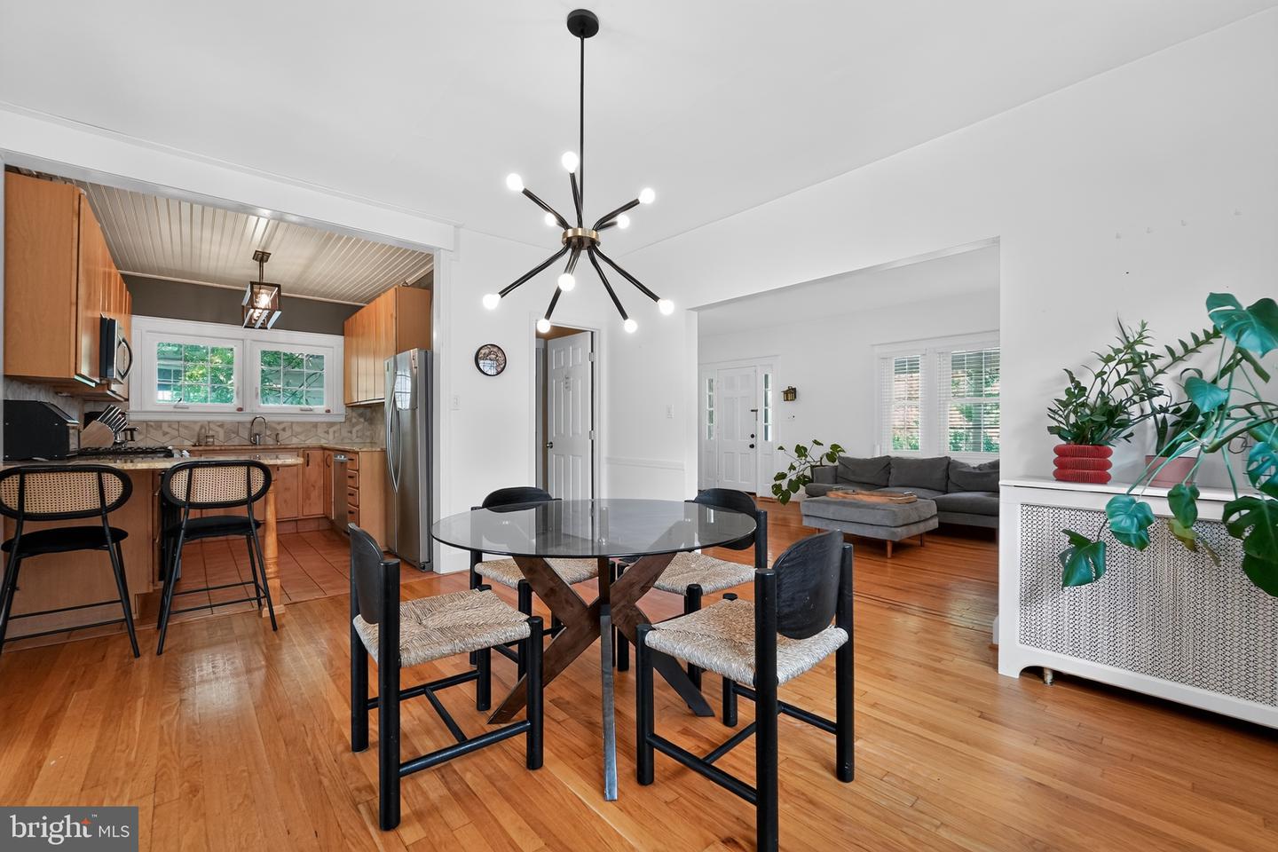 2411 Everton Rd Property Photo 8
