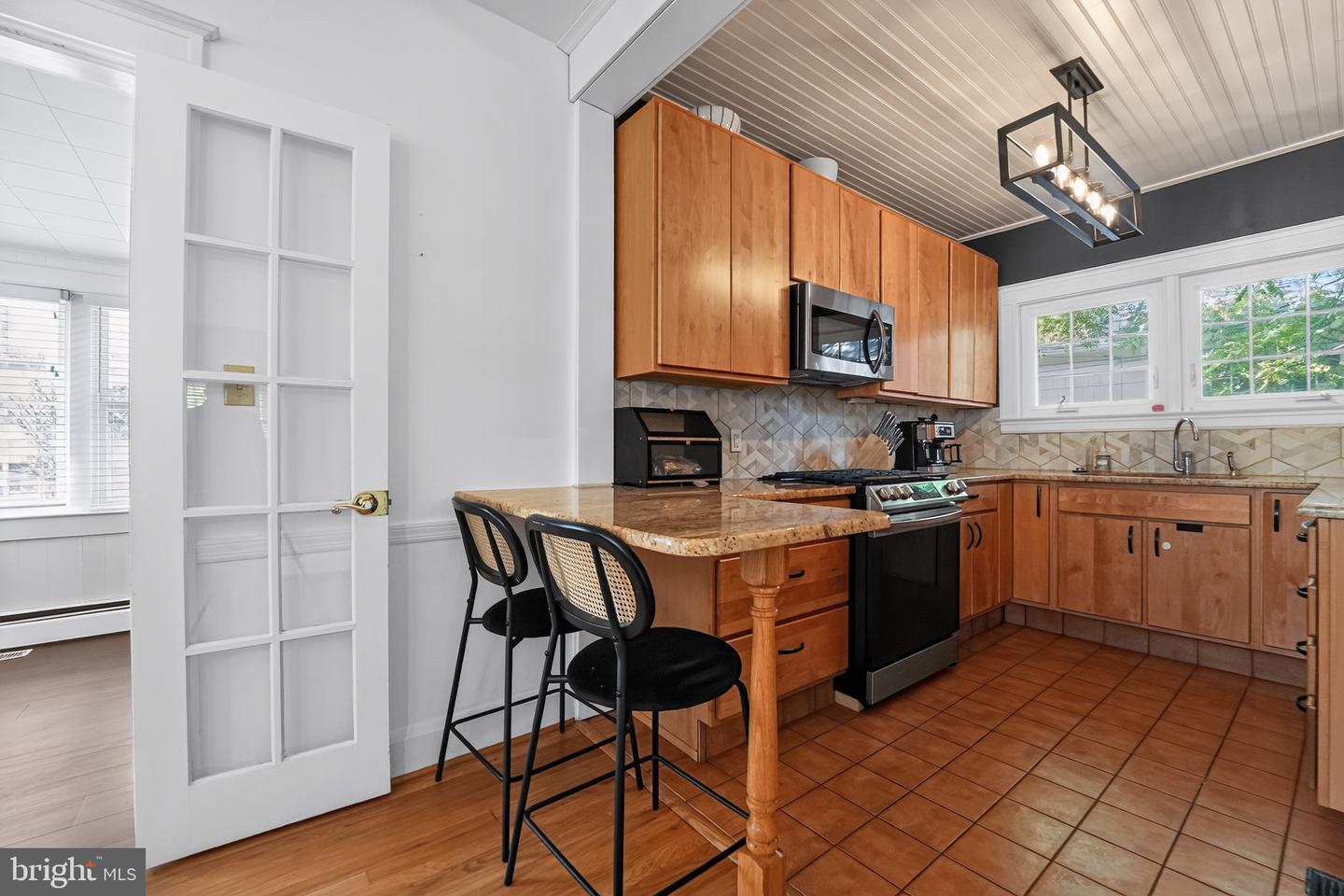 2411 Everton Rd Property Photo 9