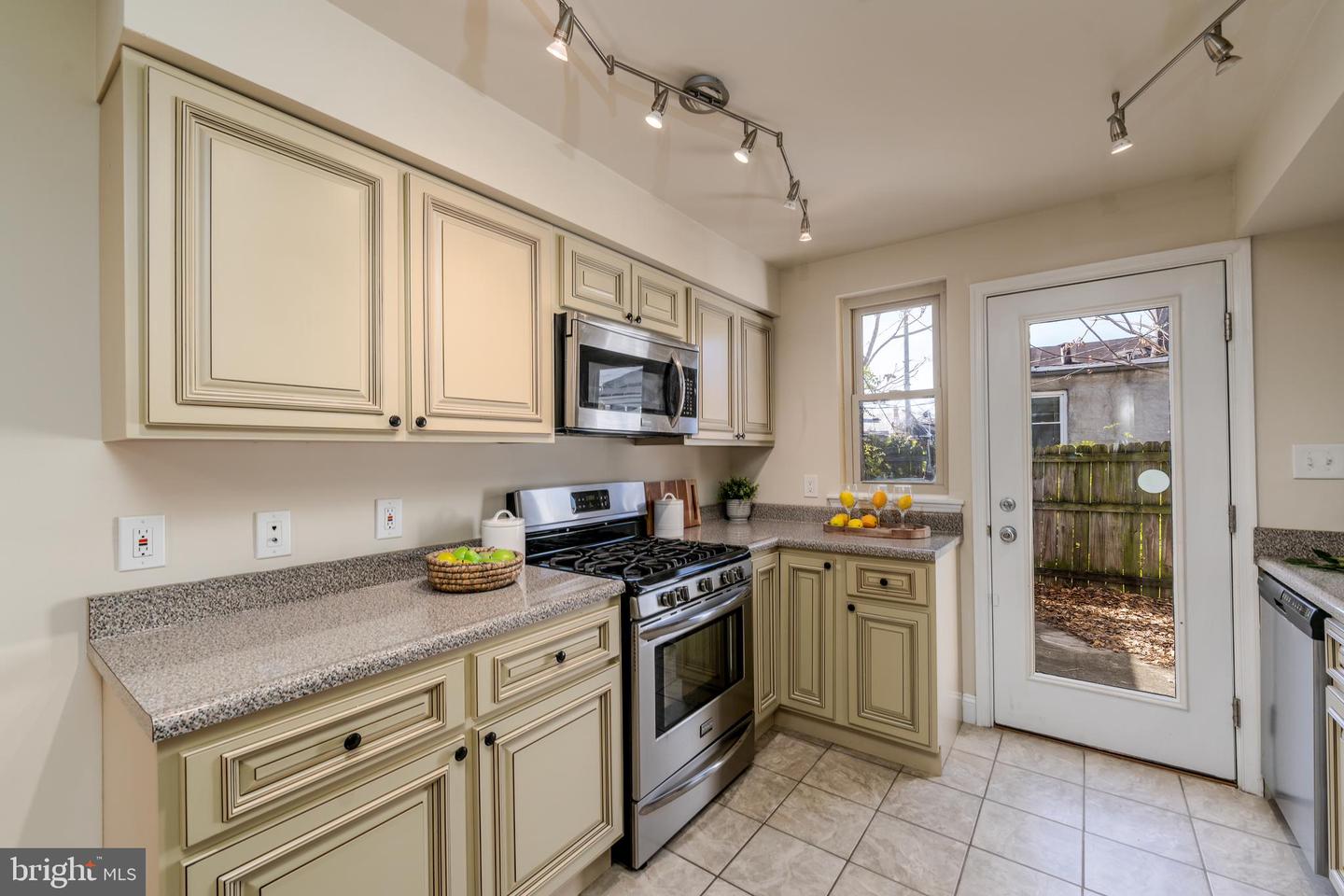 336 S Collington Ave S Property Photo 11
