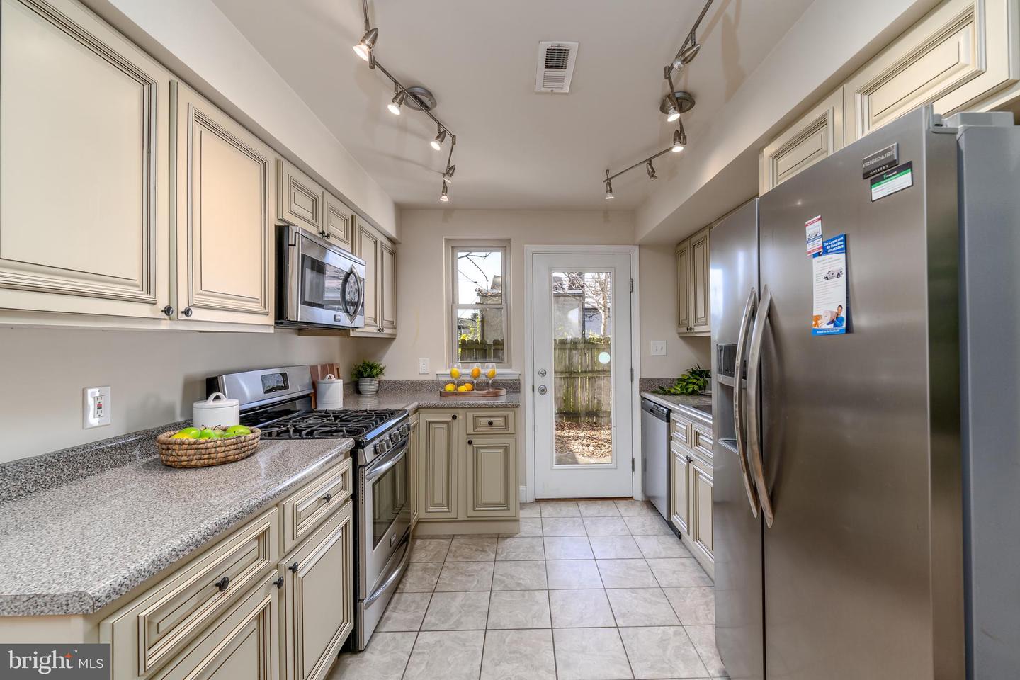336 S Collington Ave S Property Photo 13