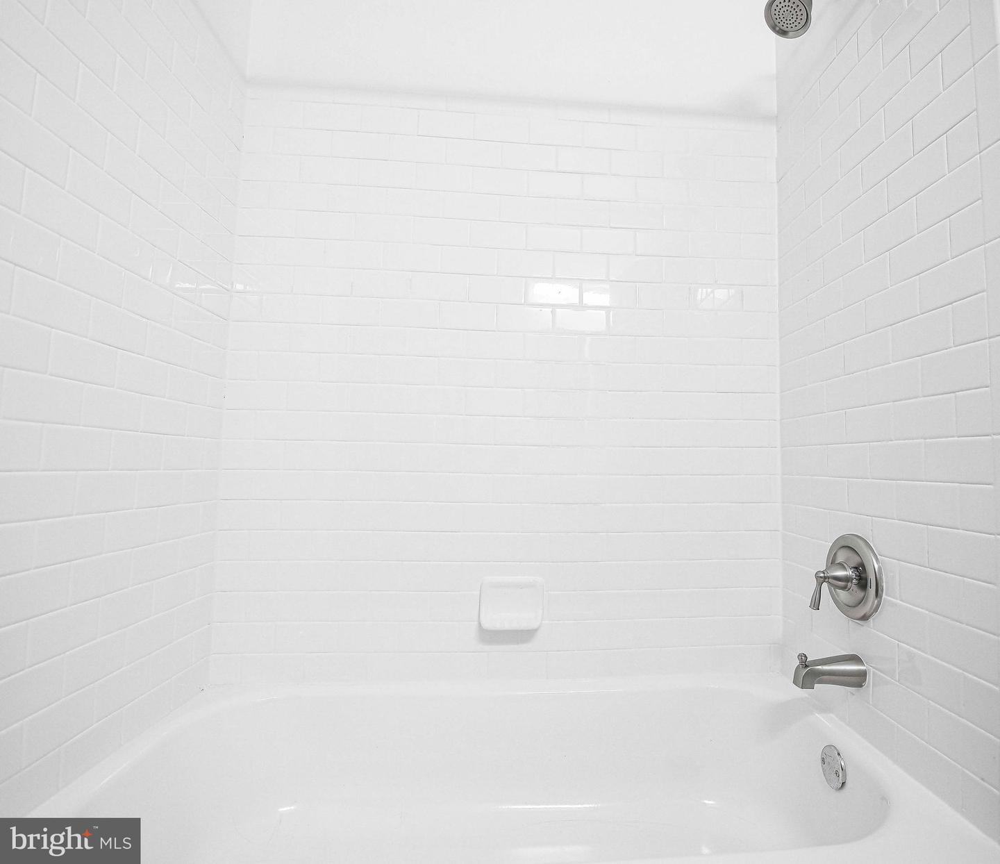 531 N Decker Ave Property Photo 16