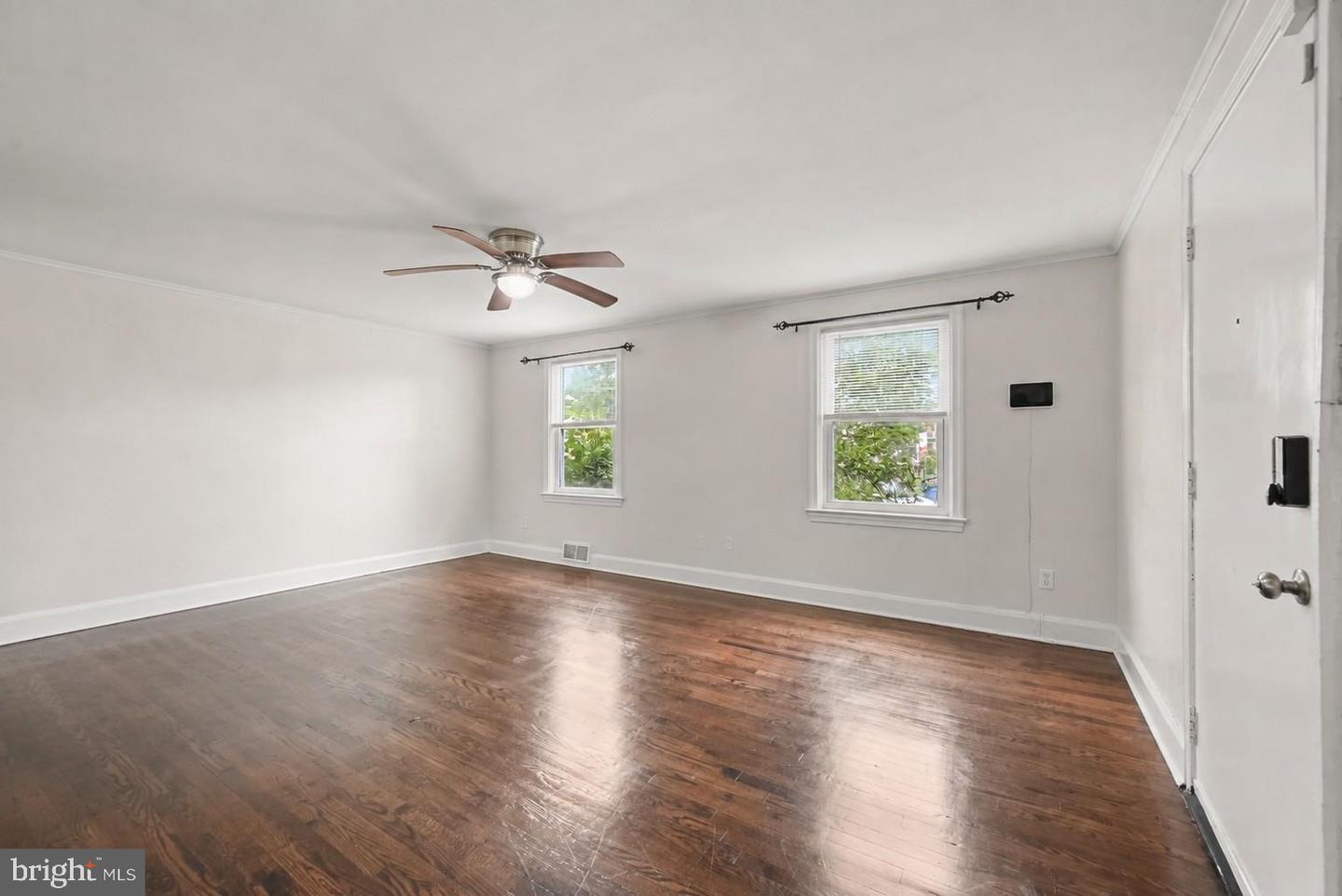 5104 Sunset Rd Property Photo 6