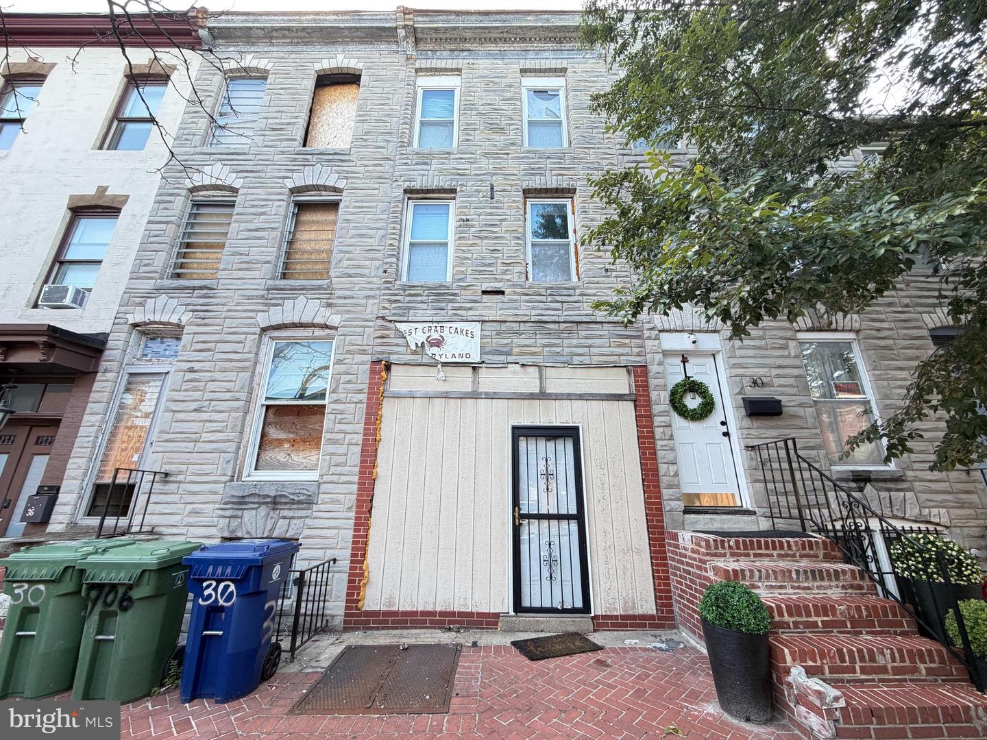 32 S CARROLLTON AVE Property Photo 1