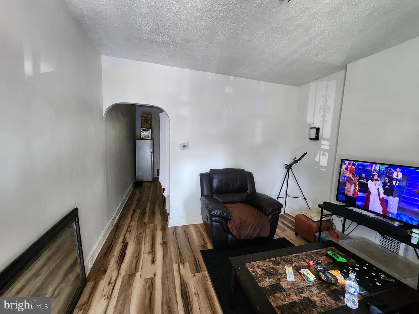 910 N Dukeland St Property Photo 5