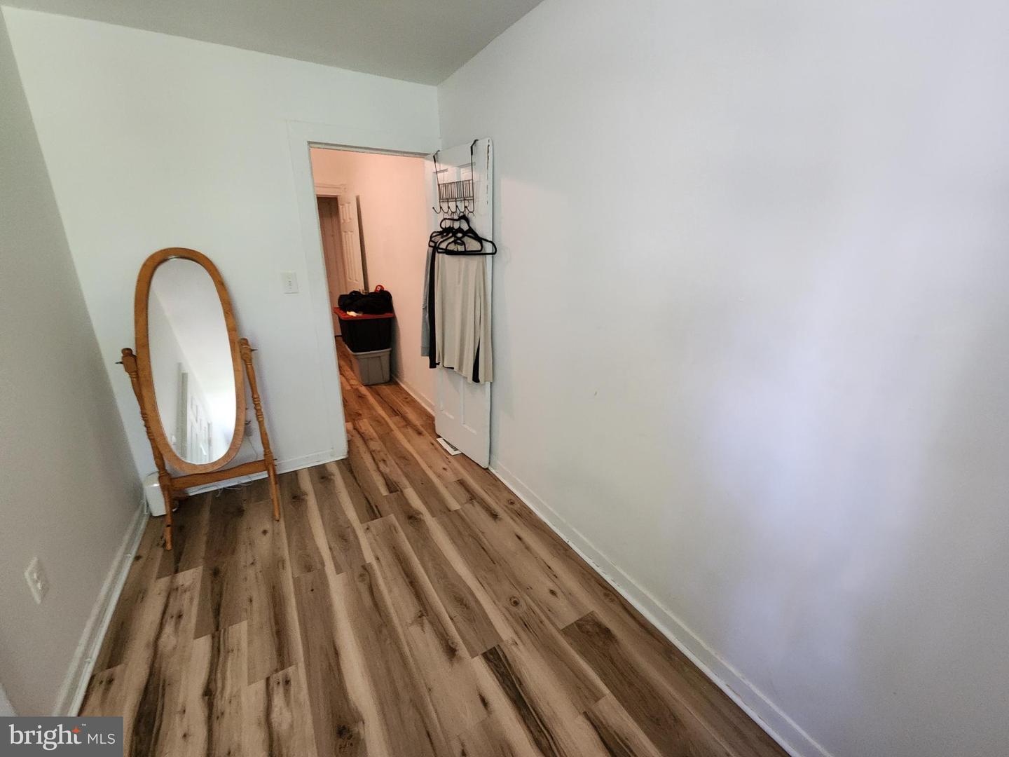 910 N Dukeland St Property Photo 12