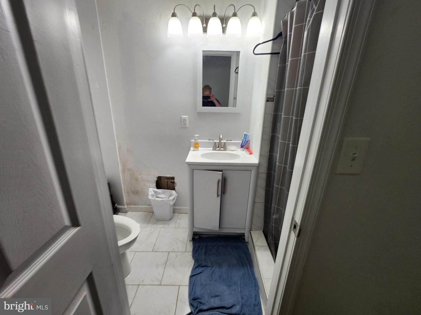 910 N Dukeland St Property Photo 14