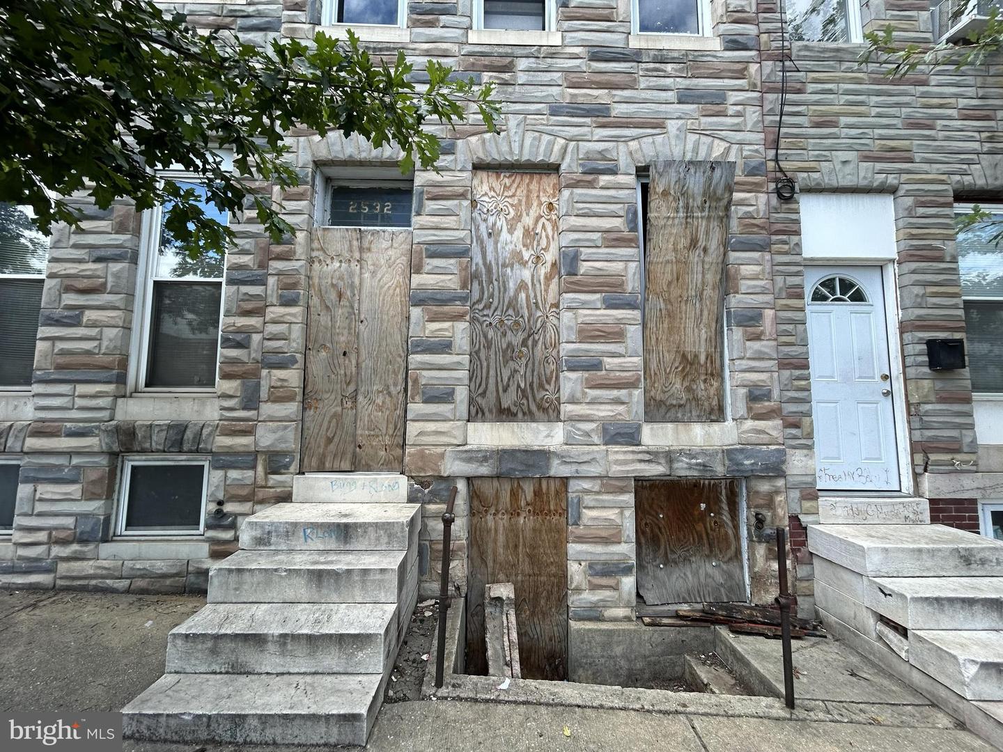 2532 Frederick Ave Property Photo 1