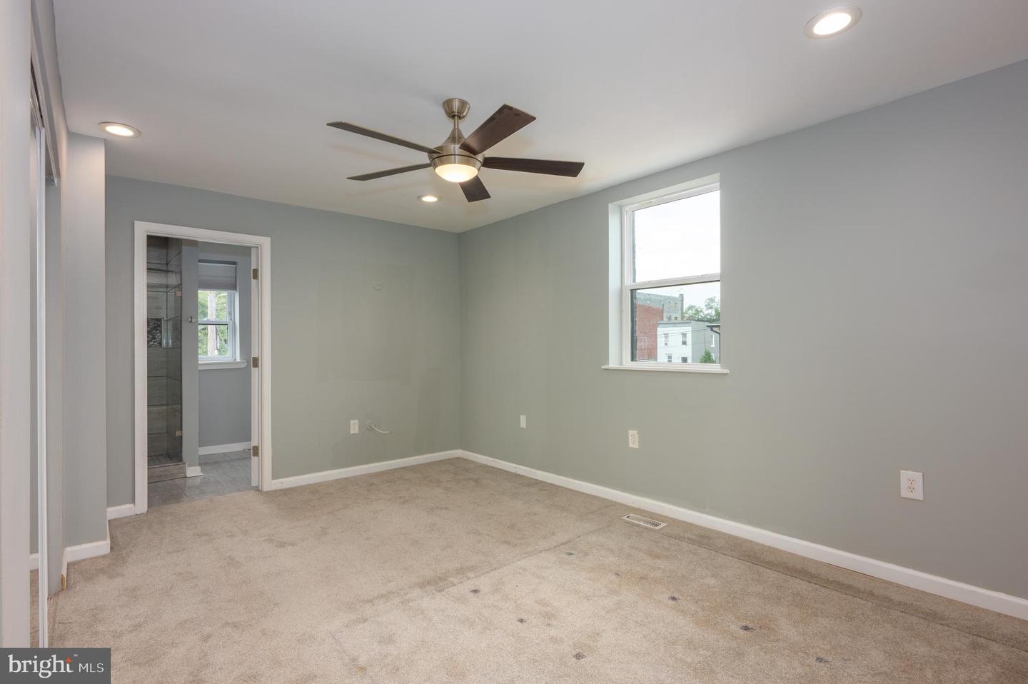 4616 Curtis Ave #unit B Property Photo 10