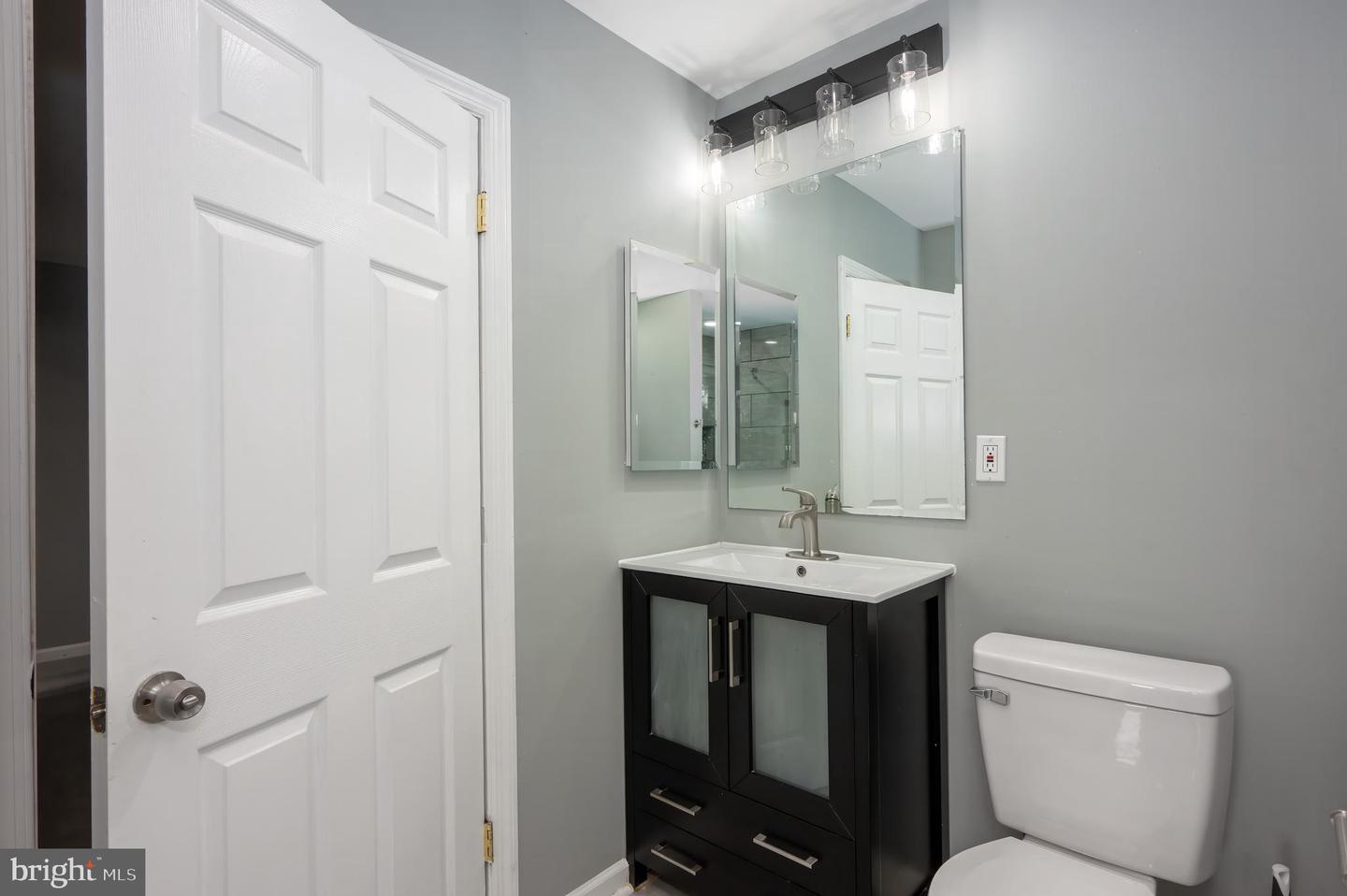 4616 Curtis Ave #unit B Property Photo 11