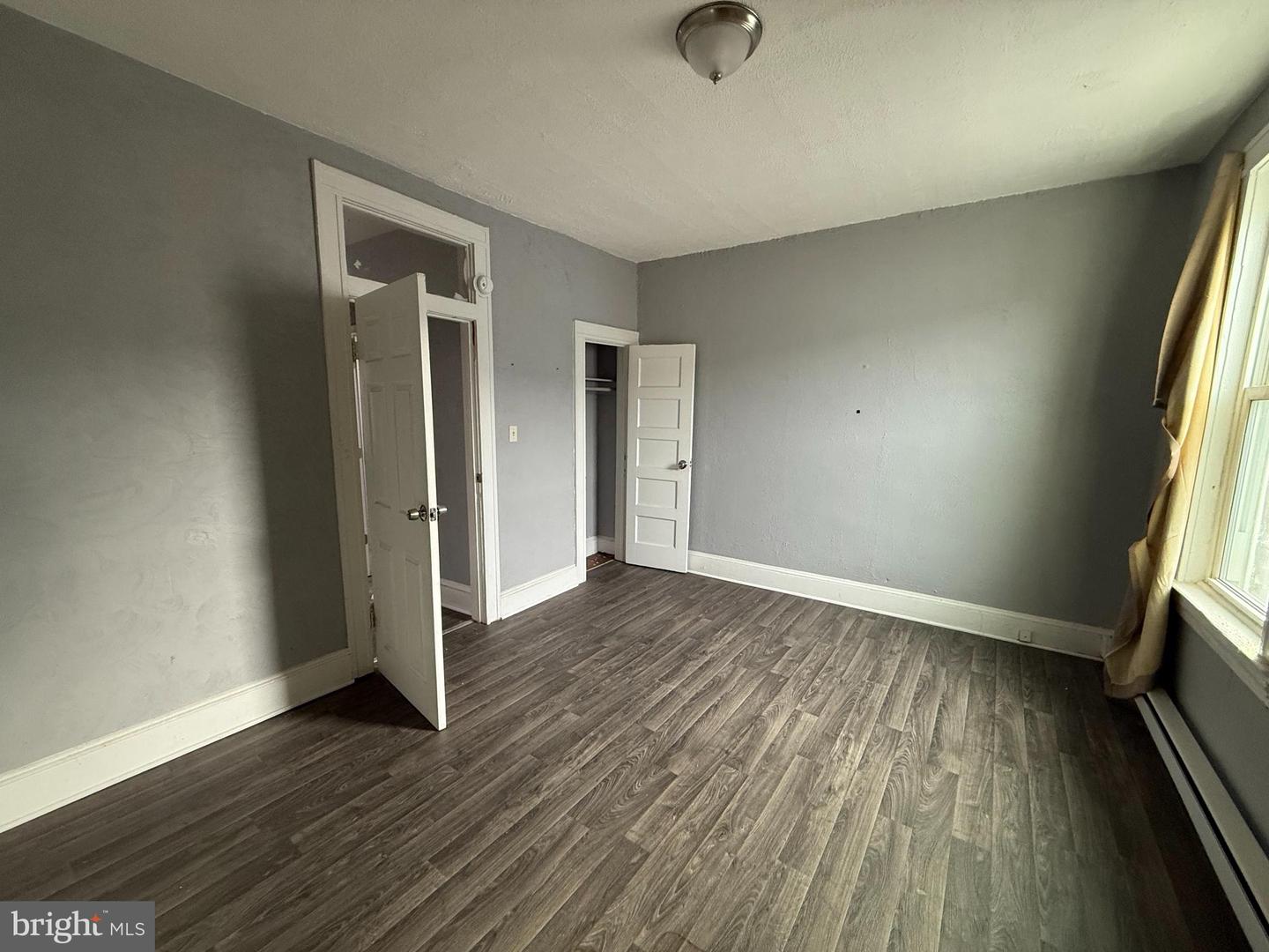 5313 Hamlin Ave Property Photo 13