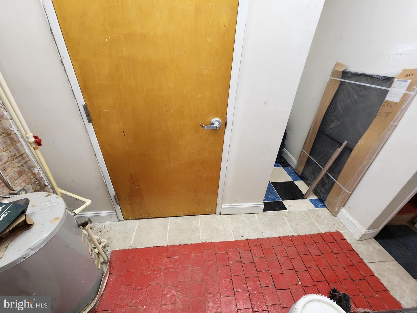 1622 W Baltimore St Property Photo 12
