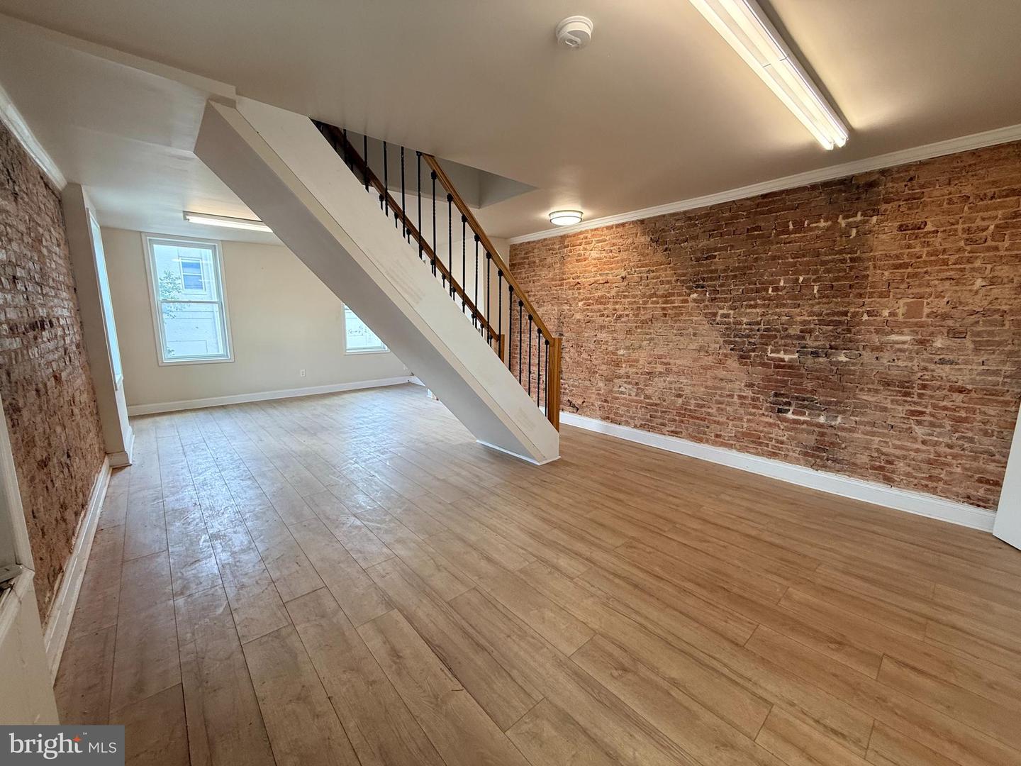 1622 W Baltimore St Property Photo 18