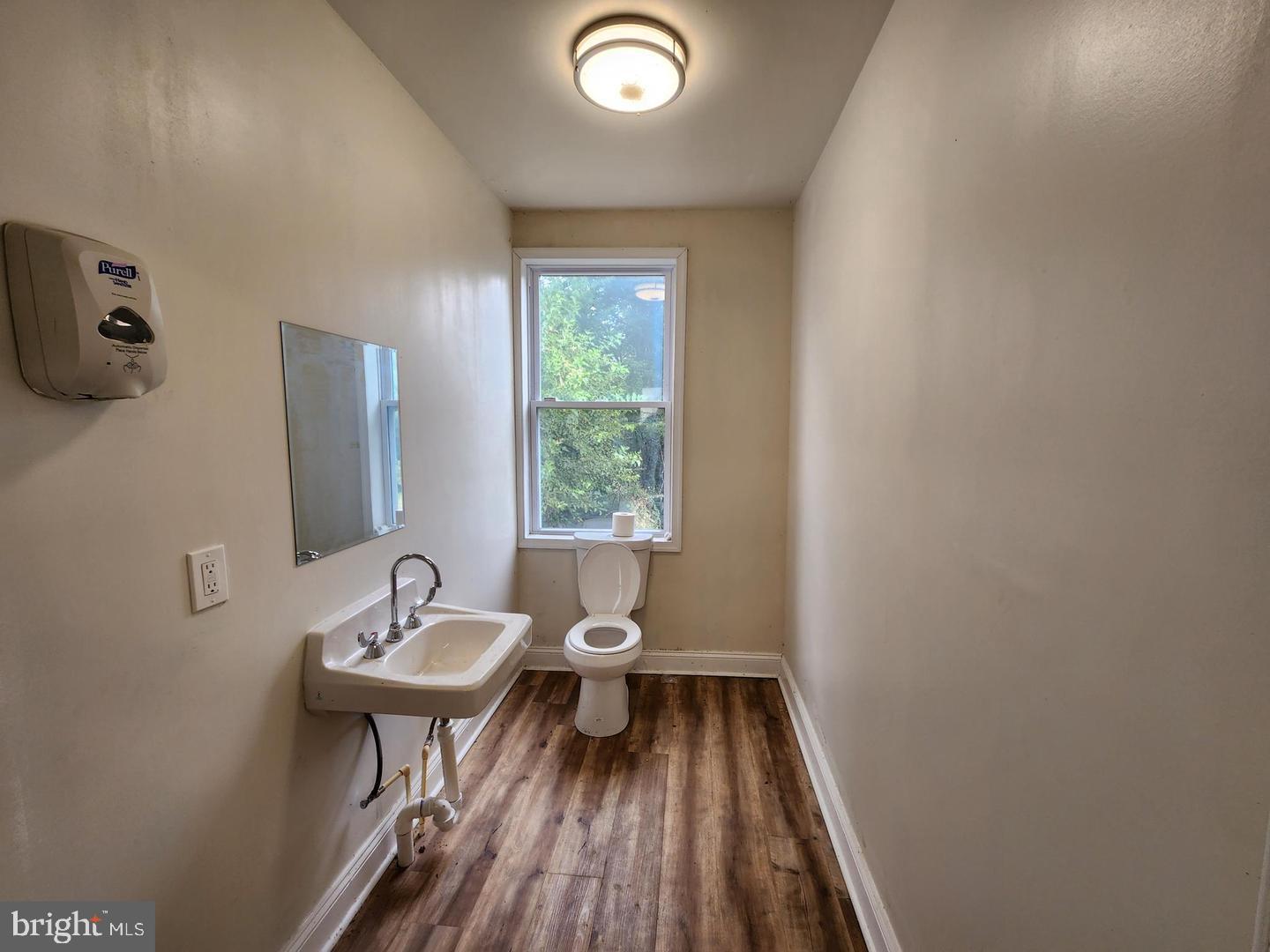1622 W Baltimore St Property Photo 22