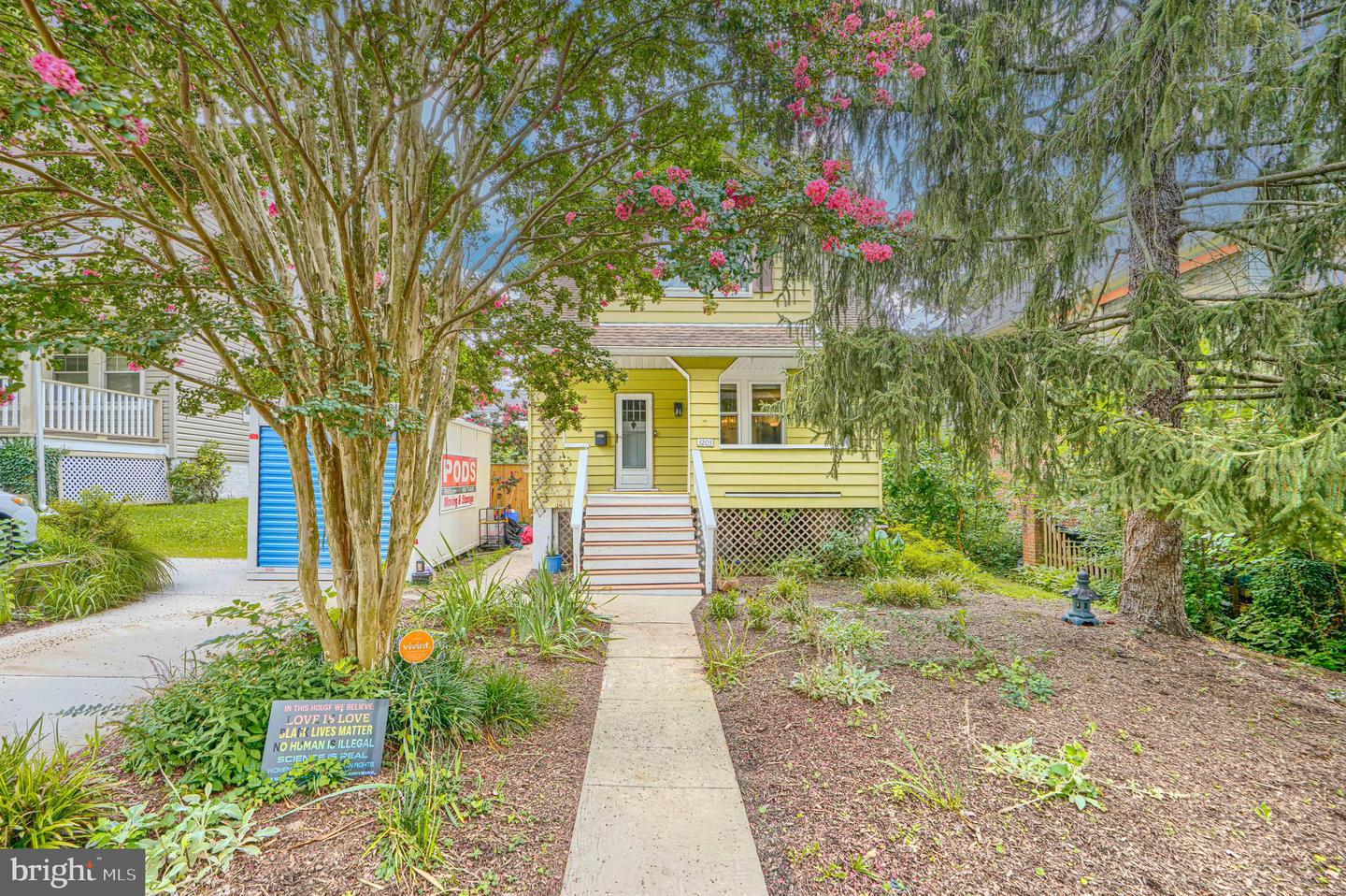 3203 Berkshire Rd Property Photo 3