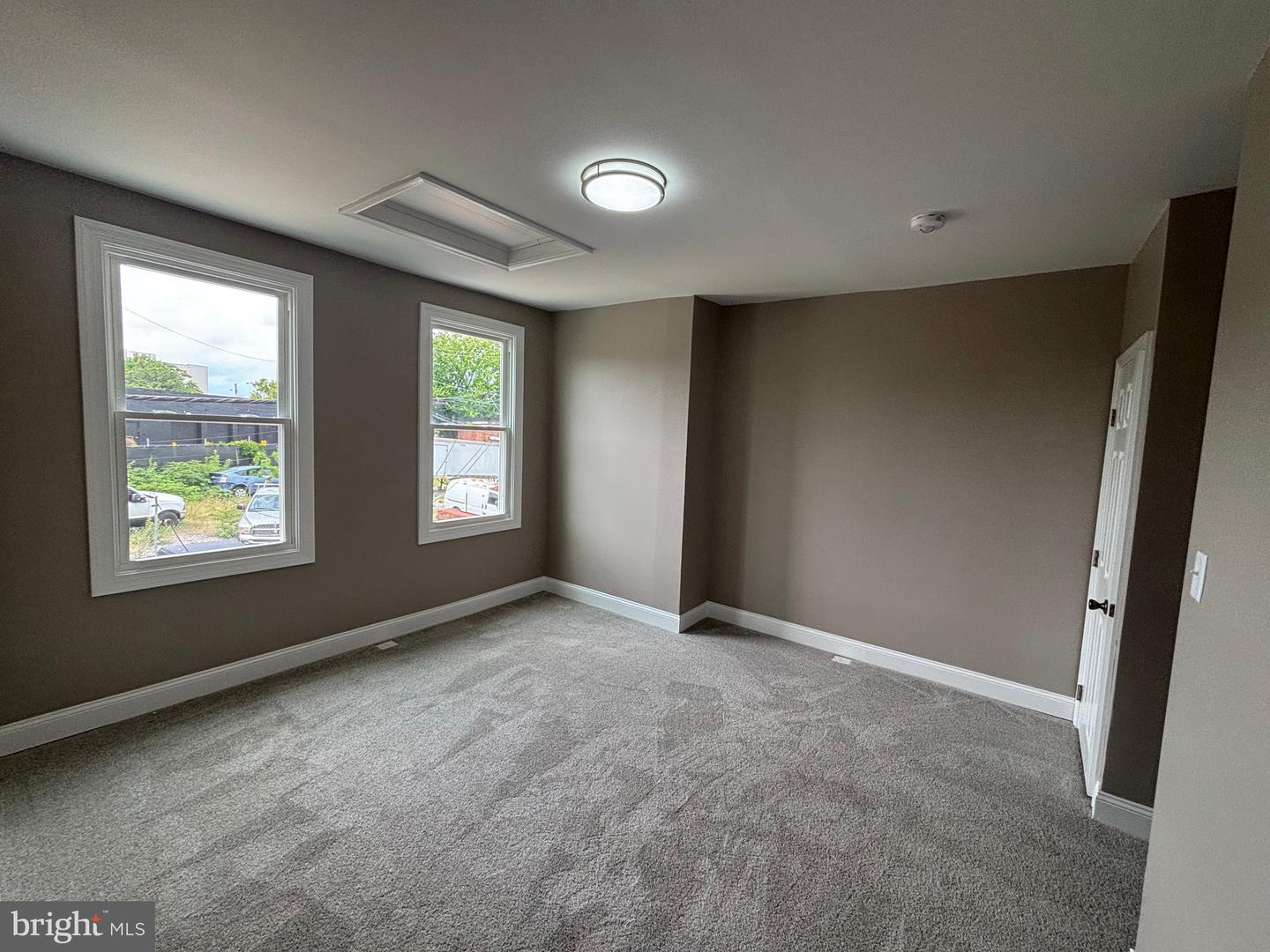 1611 Darley Ave Property Photo 4