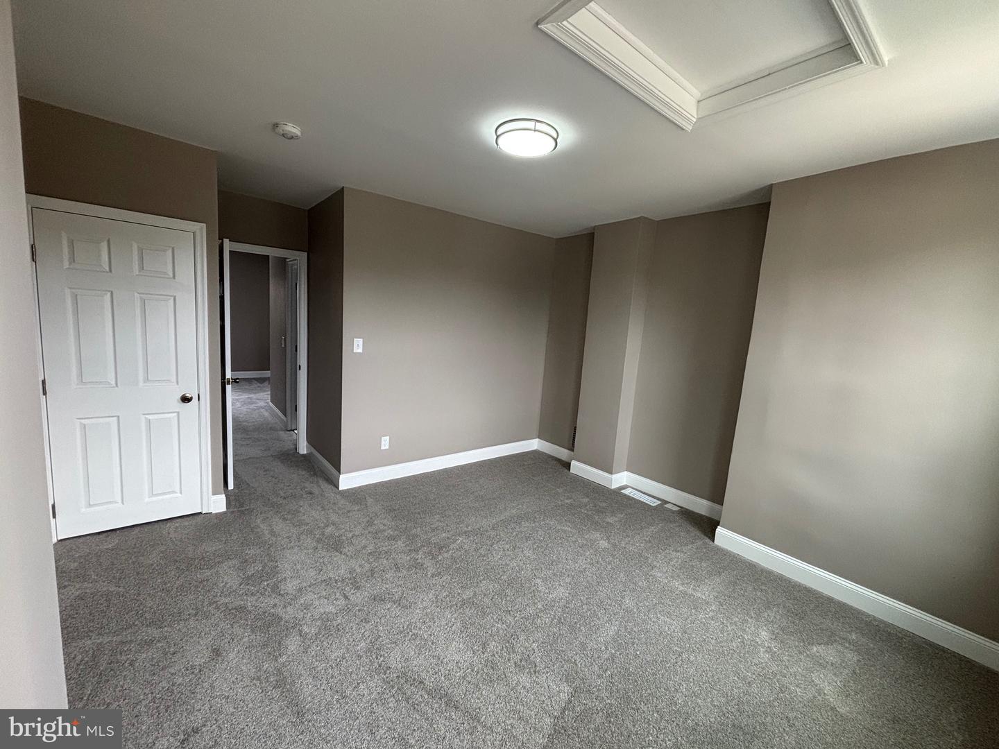 1611 Darley Ave Property Photo 5