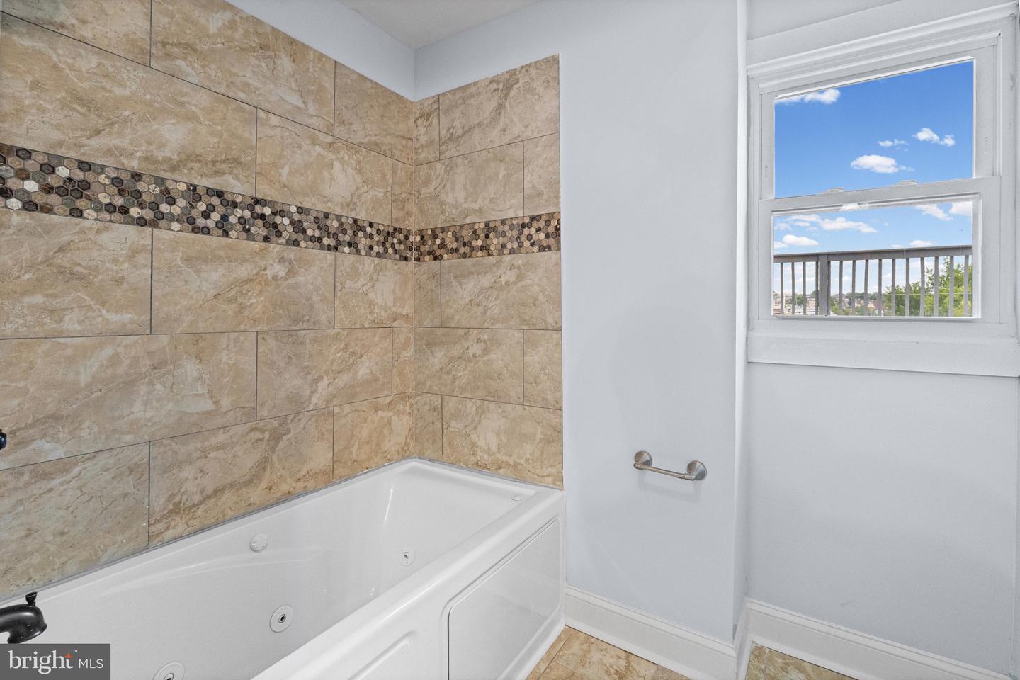 3124 E Baltimore St Property Photo 20