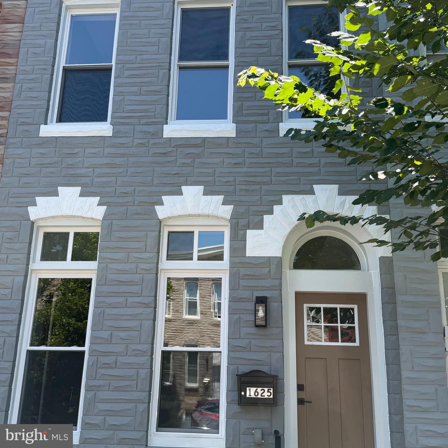 1625 E Lanvale St Property Photo 21