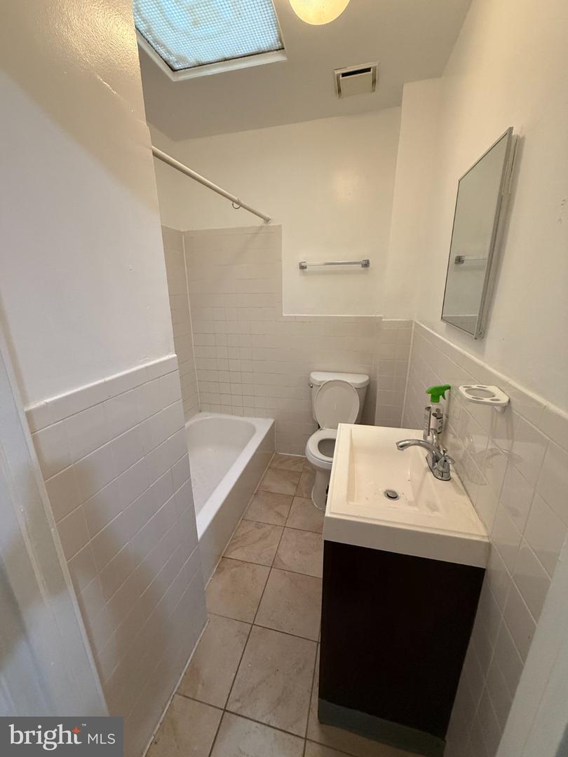 MDBA2226418 Property Photo 2