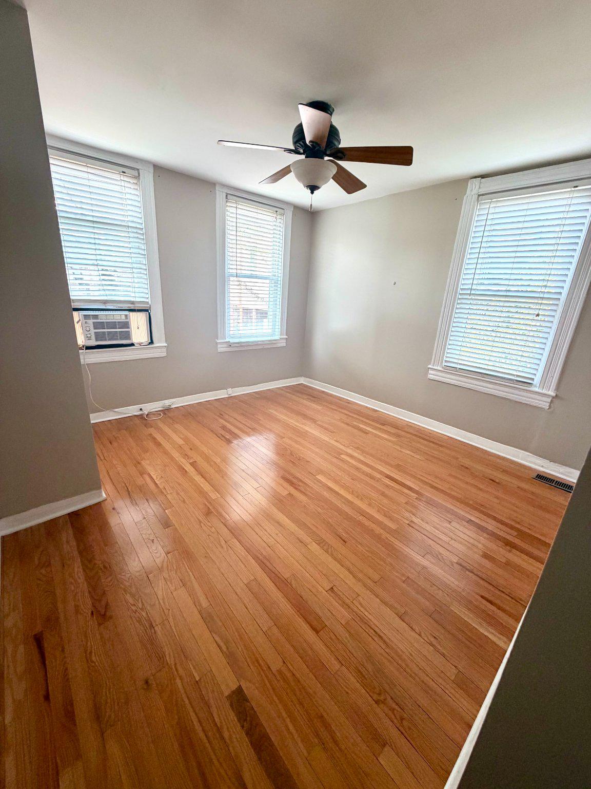 306 Penn St Property Photo 12