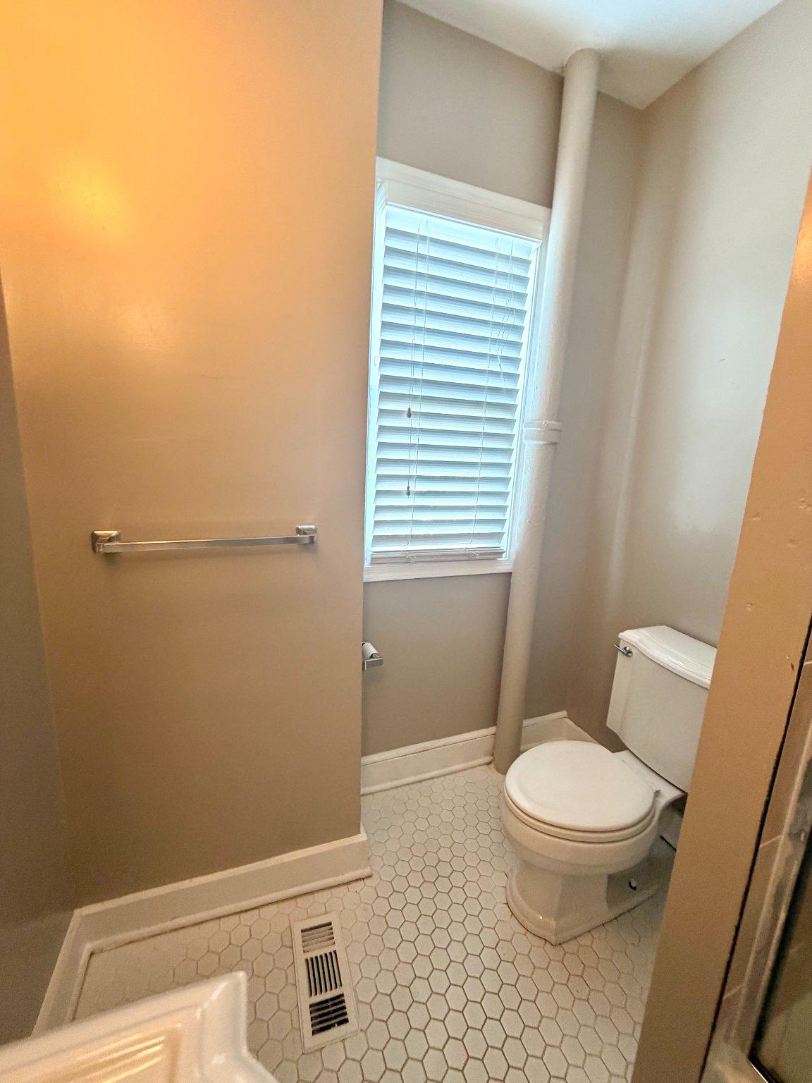 306 Penn St Property Photo 16