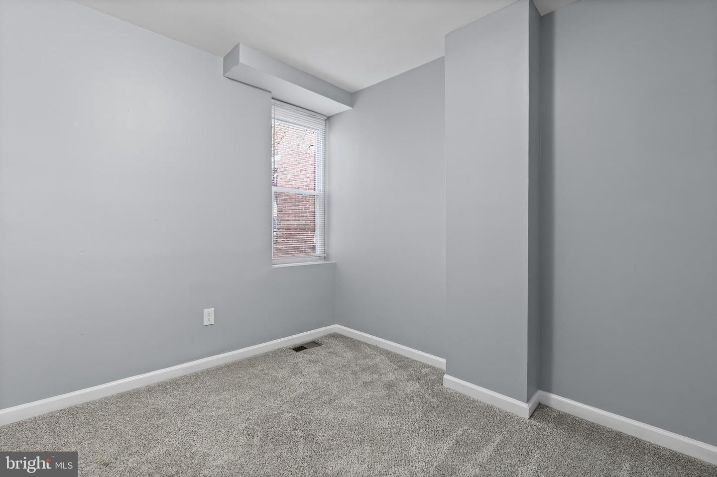 1629 E Oliver St Property Photo 15