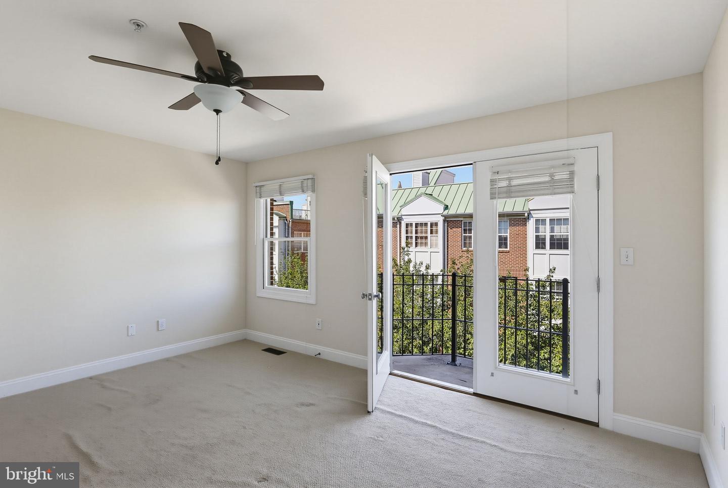 1215 S Bouldin St Property Photo 14