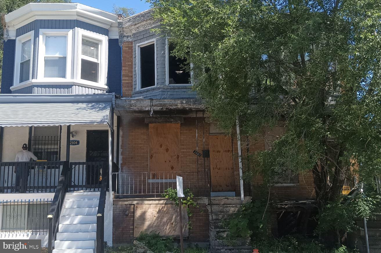 2802 W Lafayette Ave Property Photo 1