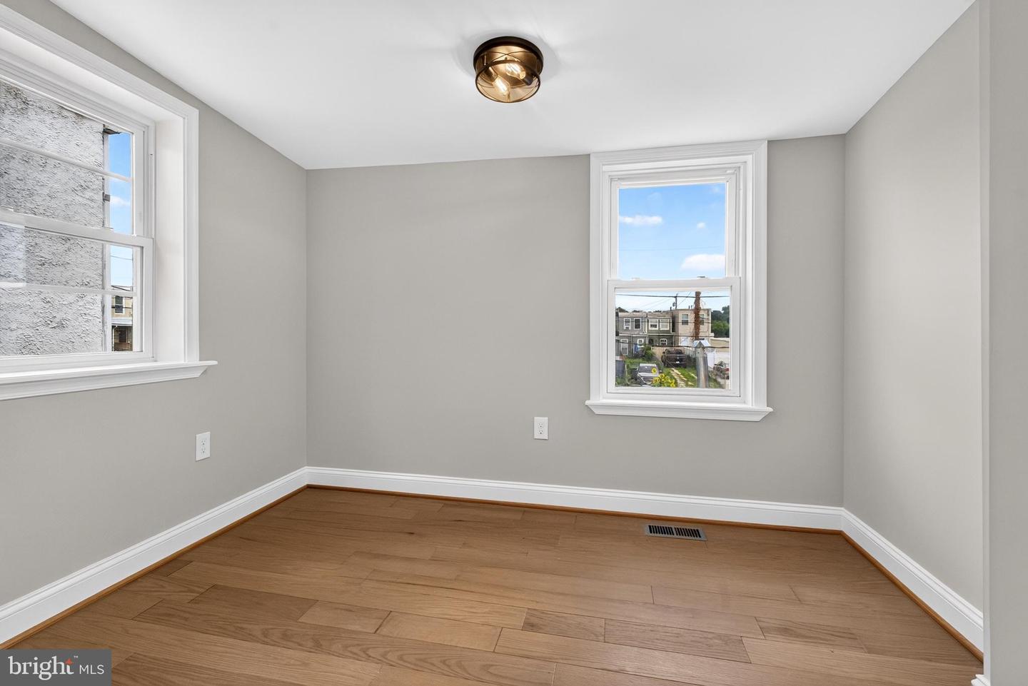 3341 Chestnut Ave Property Photo 5