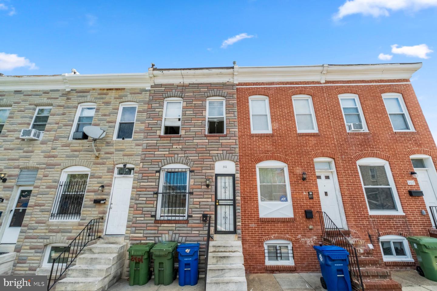 511 N Montford Ave Property Photo 1