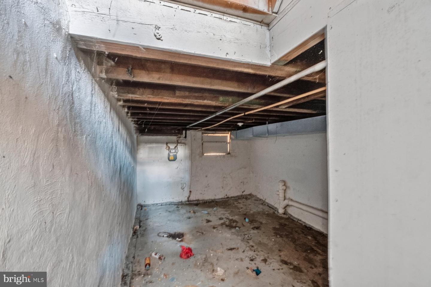 511 N Montford Ave Property Photo 9