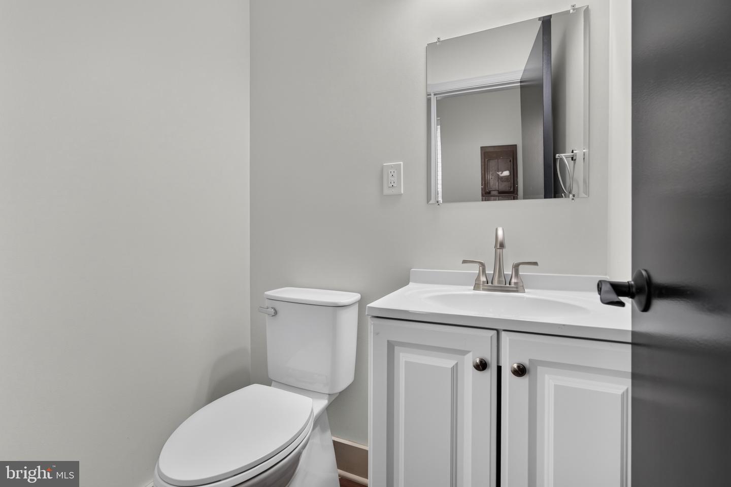 3031 Elliott St Property Photo 22
