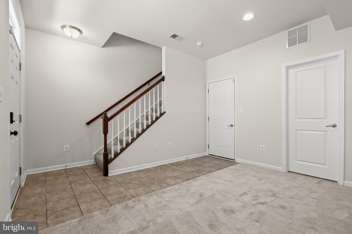 4603 Foster Ave Property Photo 10