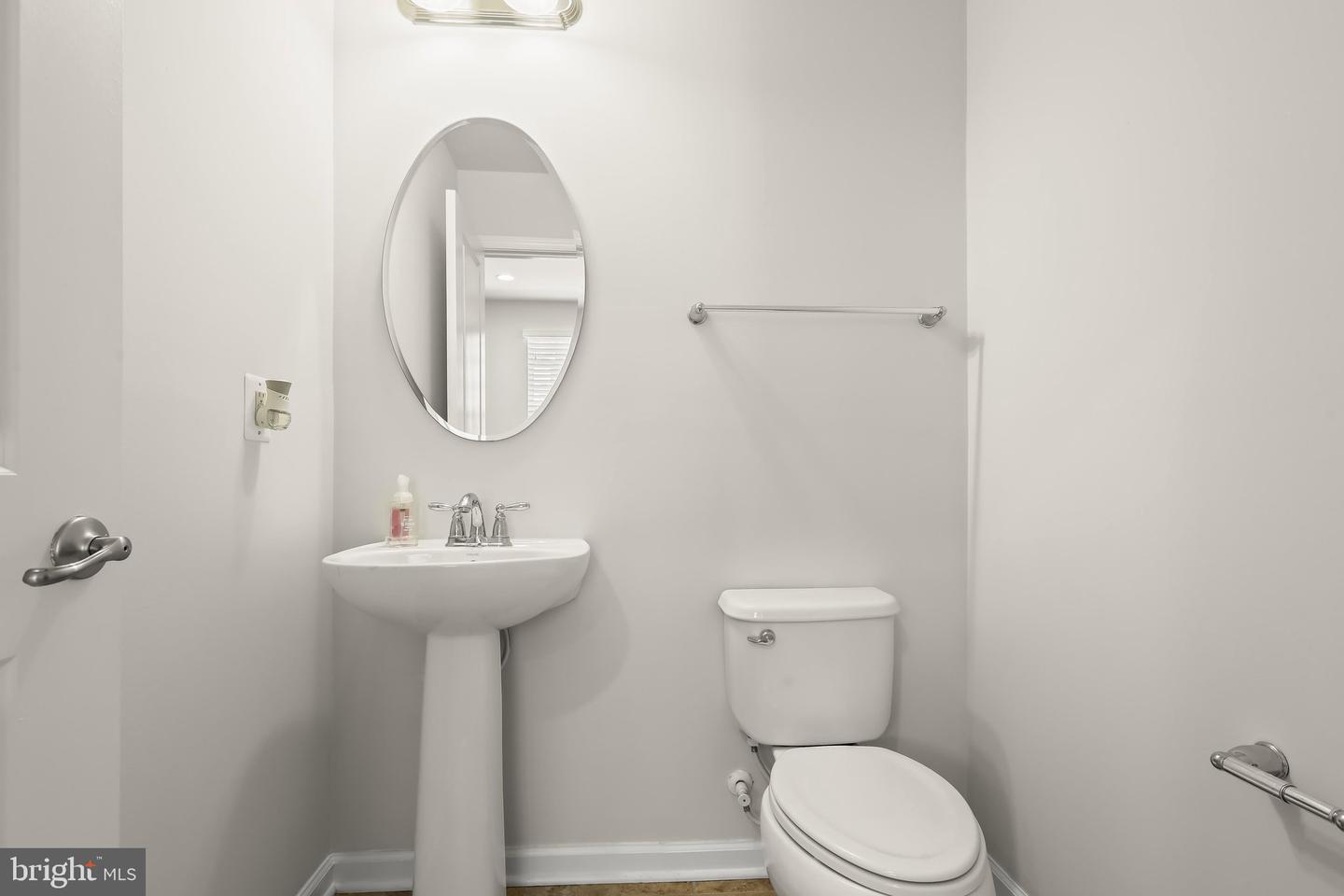 4603 Foster Ave Property Photo 13