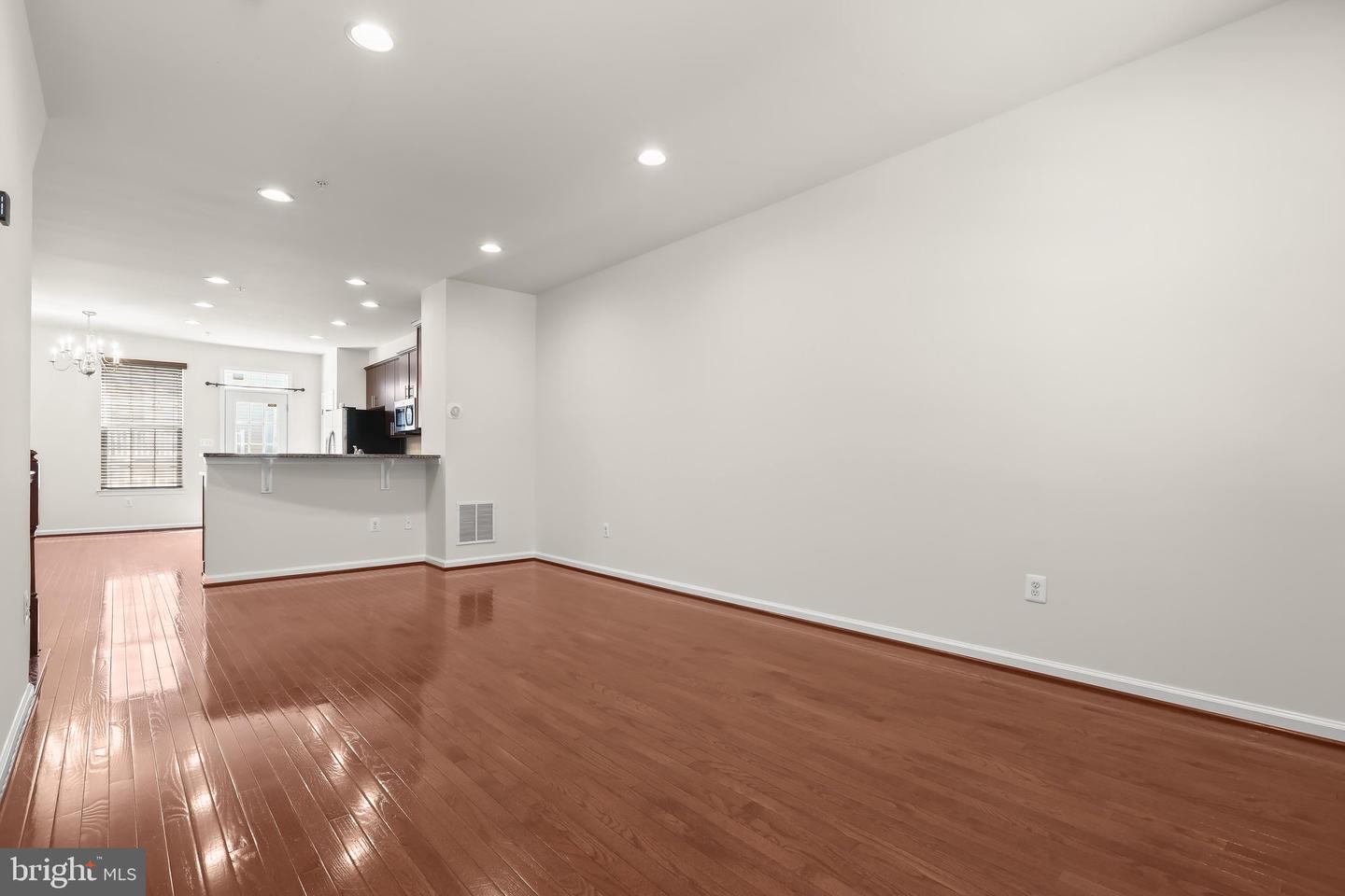 4603 Foster Ave Property Photo 18