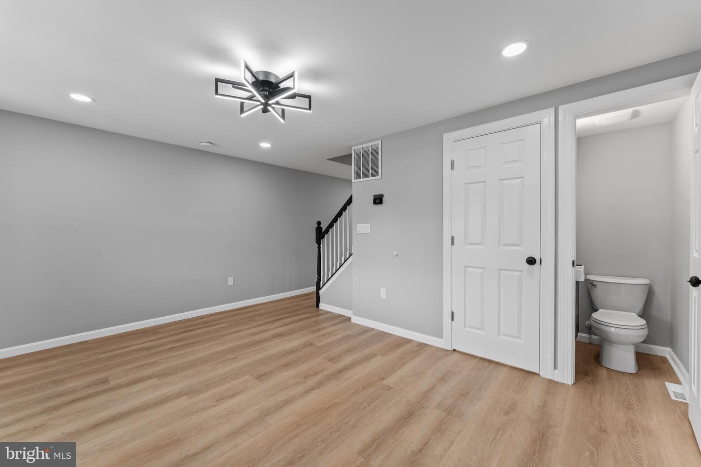 2507 Riggs Ave Property Photo 3