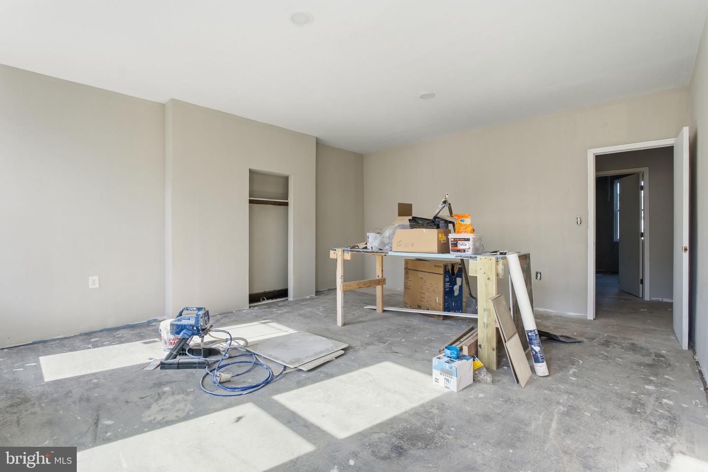 1328 N Carey St Property Photo 12