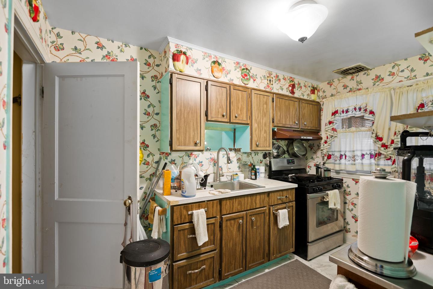 4524 Shamrock Ave Property Photo 11