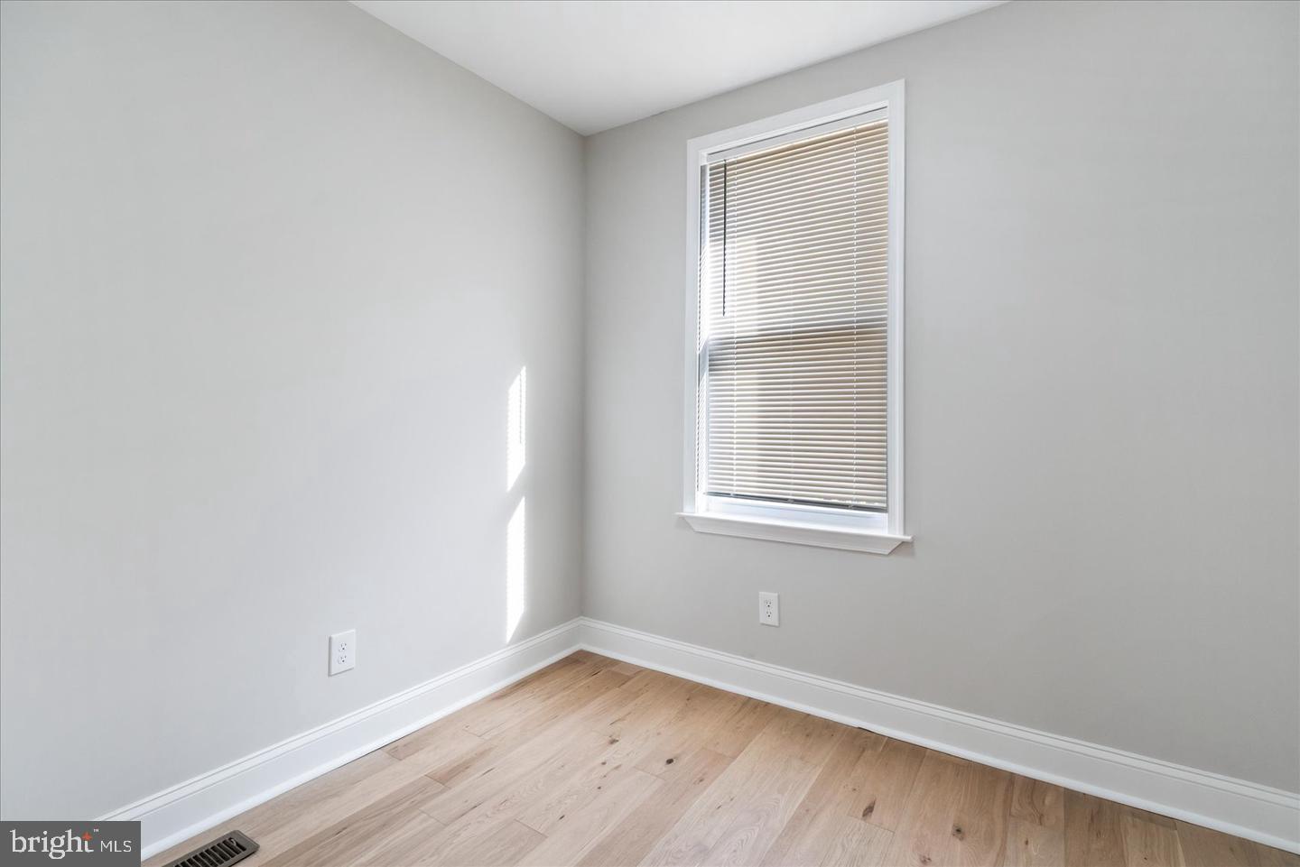 1666 Darley Ave Property Photo 35