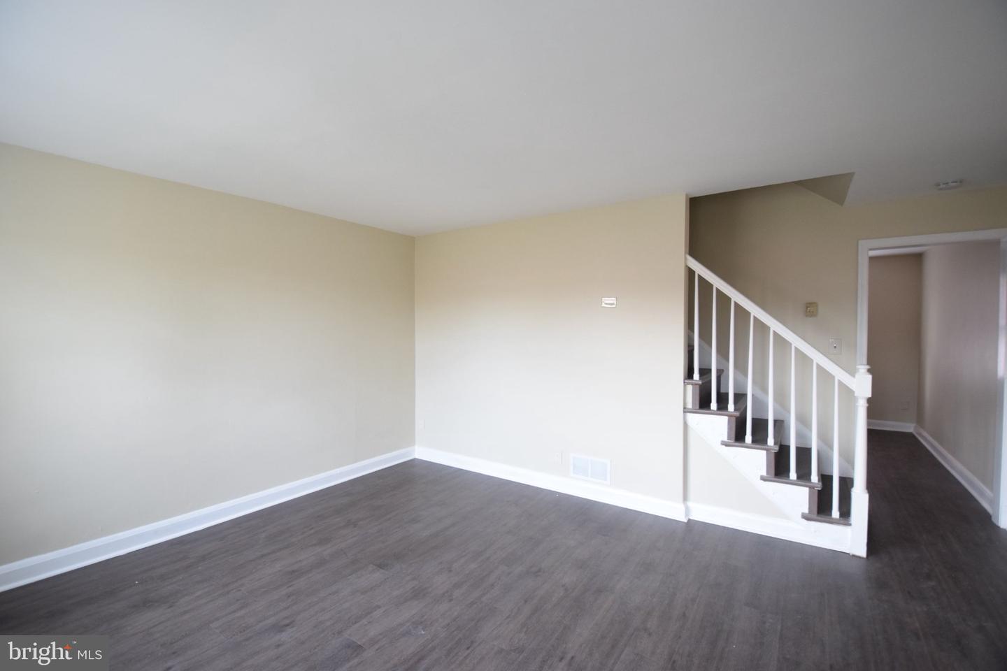 724 S Woodington Rd Property Photo 2