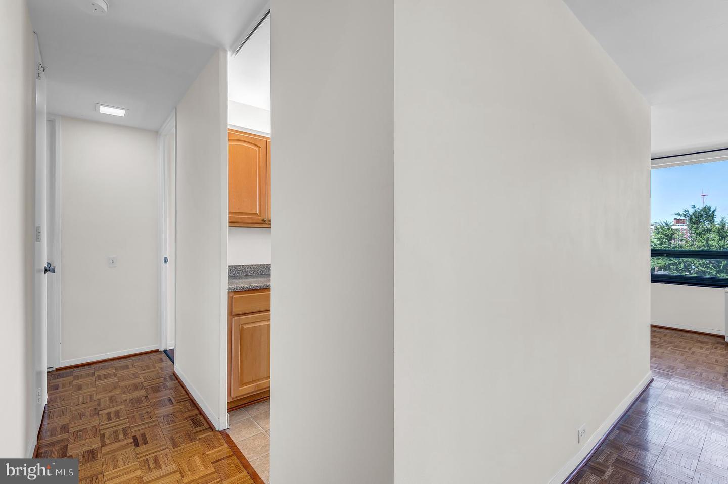 4000 N Charles St #509 Property Photo 19