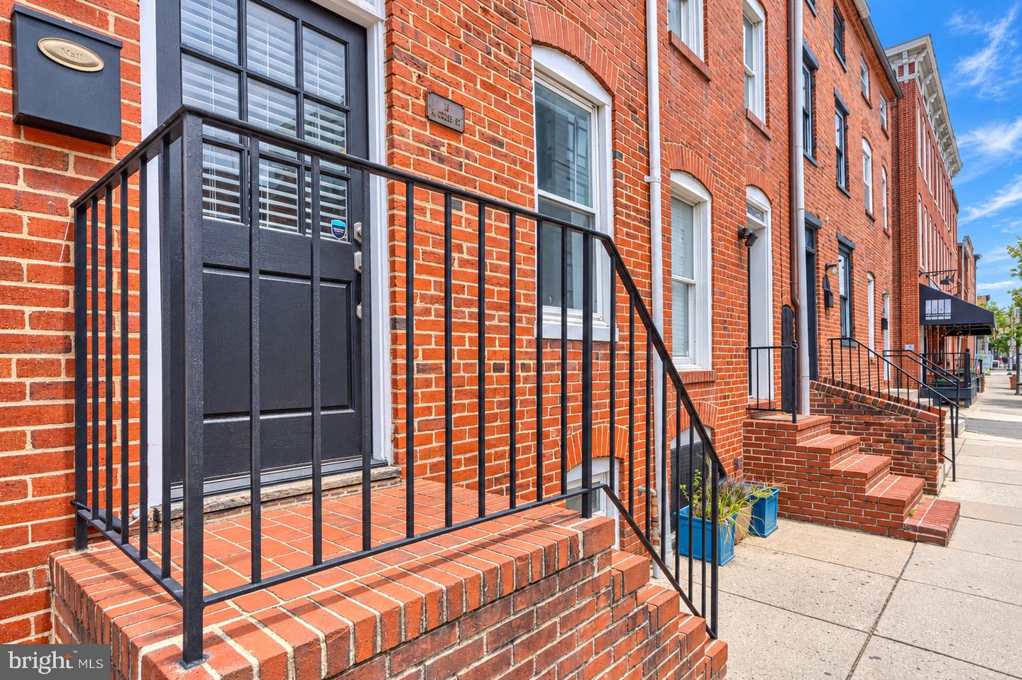 16 W Cross St Property Photo 4