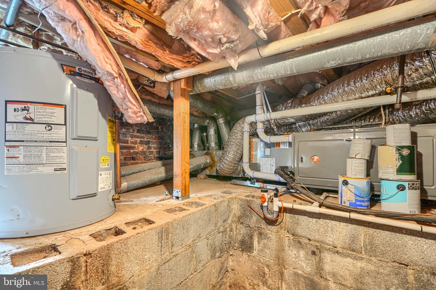 16 W Cross St Property Photo 41