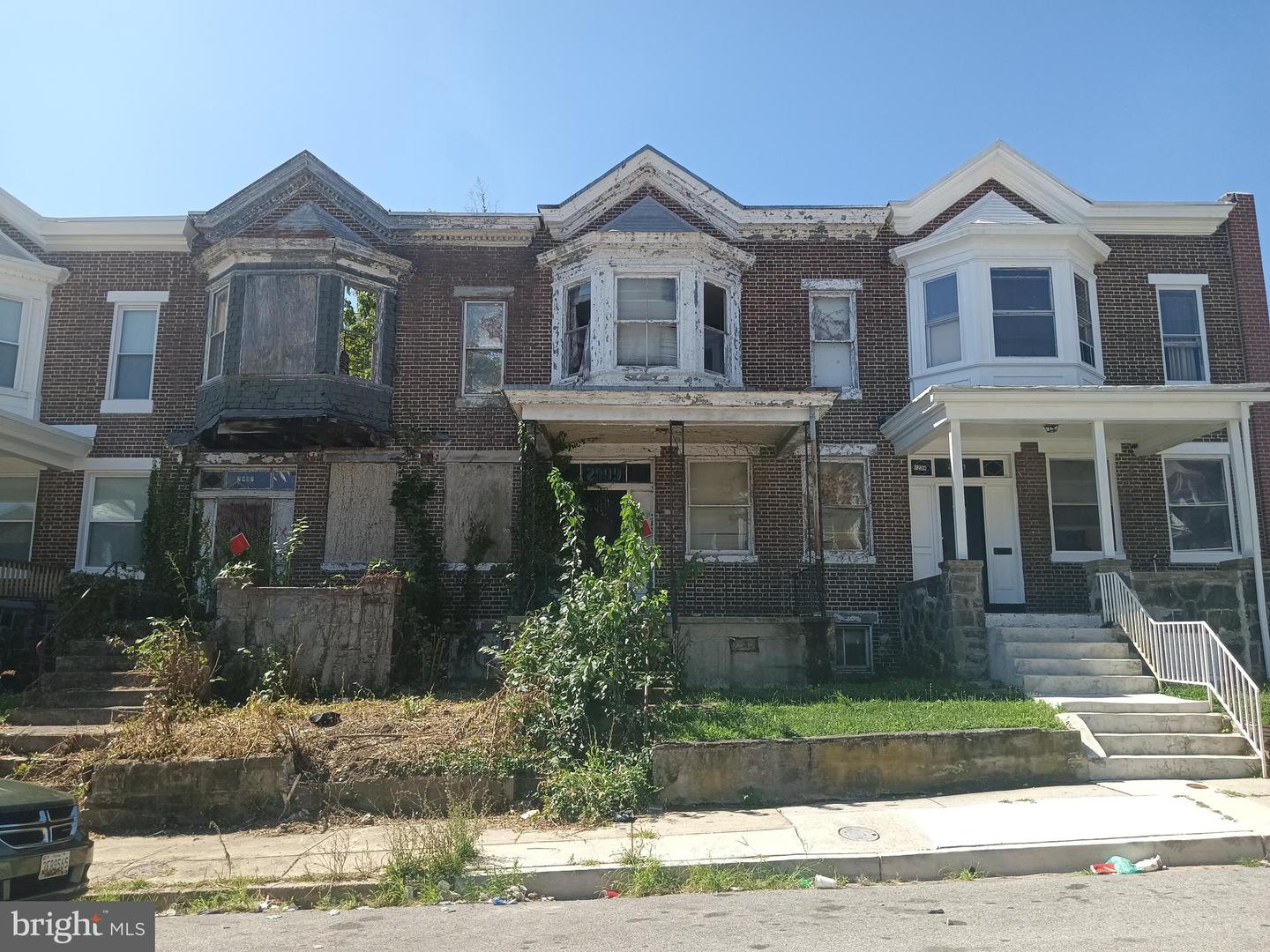 2909 Presstman St Property Photo 1