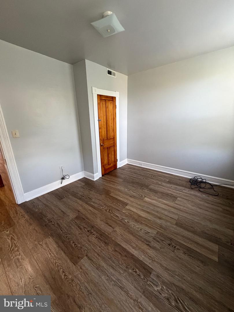 2753 Rayner Ave Property Photo 4